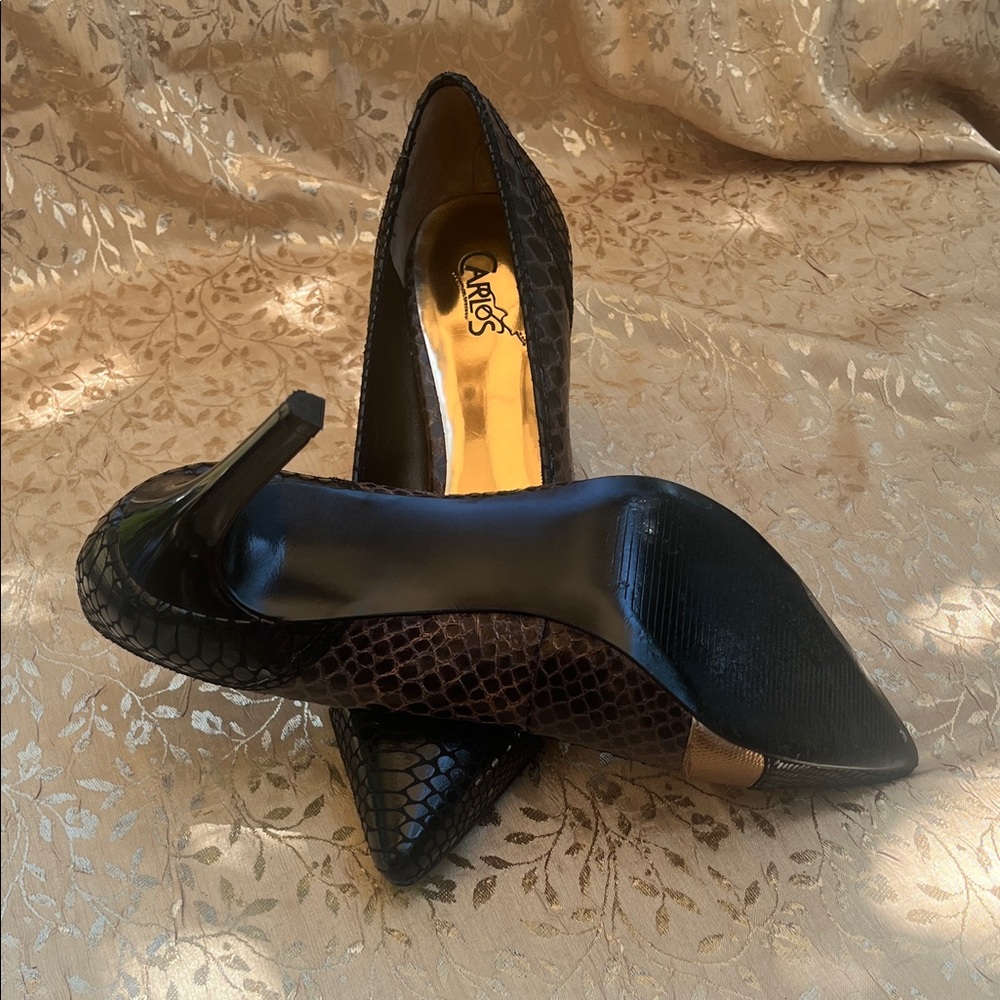 Carlos Santana Size 7.5 Black with Gold Stilettos - Picture 3 of 10